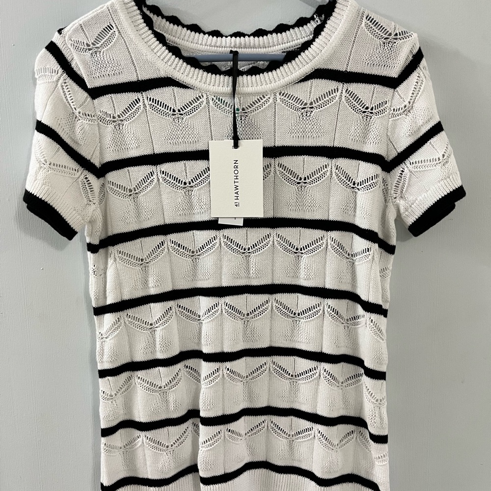 41 Hawthorn Black and White Patterned Short Sleeve Top